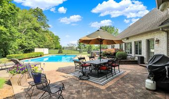 5695 N London Rd, Fairland, IN 46126