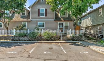 835 Blackberry Ln, Ashland, OR 97520