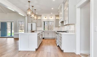 63 Forrest Ln, Charlestown, RI 02813