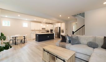 2300 Kingscup Ct, Apex, NC 27502