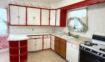 7892 OLD 101 Rd, Armstrong Creek, WI 54103