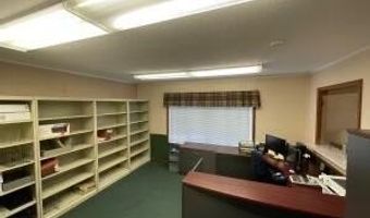 105 N Hickory St, Aberdeen, MS 39730