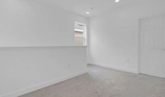 6214 SEA AMBER Ln, Apollo Beach, FL 33572