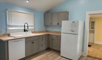 70 Pearl St, Bangor, ME 04401