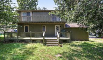 3055 Briarwood Dr, Tobyhanna, PA 18466