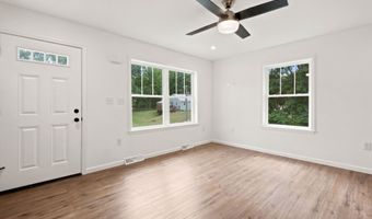 28 Cottage Pl, Ashland, NH 03217