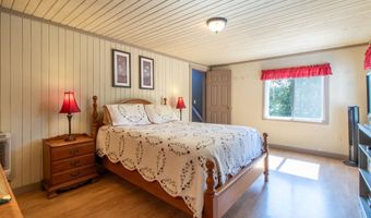 1661 1662 Pageant Park Rd, Barton, VT 05822
