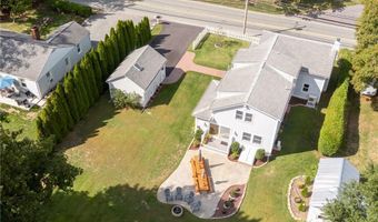 76 W Allenton Rd, North Kingstown, RI 02852