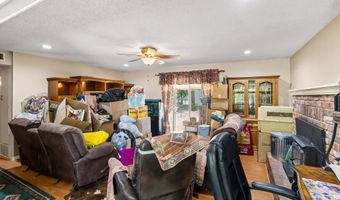 17201 Flowers Ln, Anderson, CA 96007