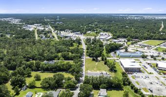 866 Washington St, Bay St. Louis, MS 39520