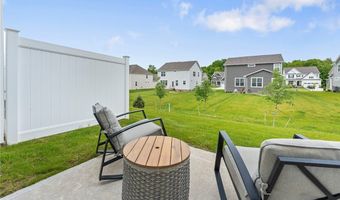 800 Dipper Ln 3, Aurora, OH 44202