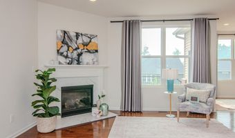 2888 Dillon Dr, Ann Arbor, MI 48105