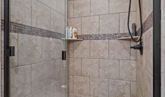 2508 Calm Ridge Rd, Bentonville, AR 72713
