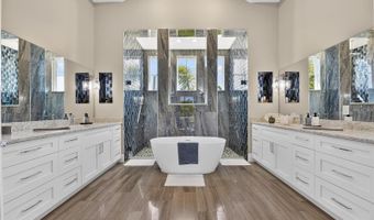 638 MANNS HARBOR Dr, Apollo Beach, FL 33572