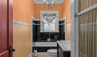 168 Castle Blvd, Akron, OH 44313