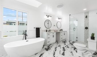 5935 S Croft Ave, Los Angeles, CA 90056