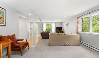 4720 S County Trl, Charlestown, RI 02813