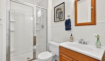 291 Oak Path Ct, Ballwin, MO 63011