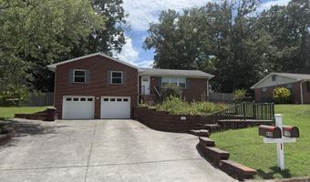 947 N Linden Dr, Alcoa, TN 37701