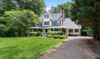 12439 N OAKS Dr, Ashland, VA 23005