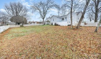 805 Avondale Ave, Albemarle, NC 28001