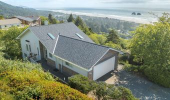 461 S Home Ct, Rockaway Beach, OR 97136