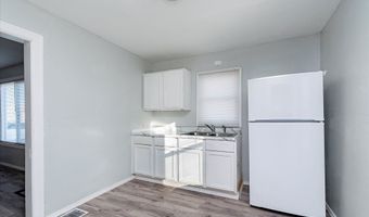 711 W 24th St, Anderson, IN 46016