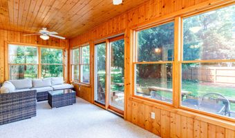 3425 Woodland St, Ames, IA 50014