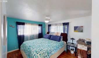 1239 IRIS St, Brookings, OR 97415