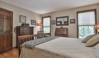 5 Heron Marsh Ln, Brookline, NH 03033