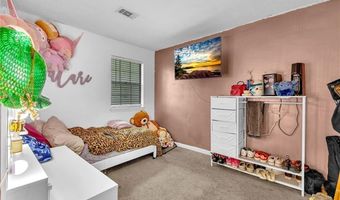 824 Brandy Oaks Ln, Stone Mountain, GA 30088