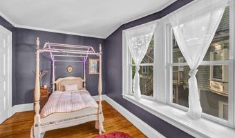 21 Laurel Ave, Auburn, ME 04210