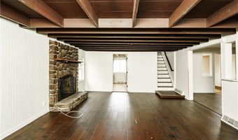 281 Richardson Rd, Coventry, RI 02816