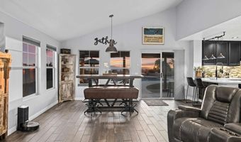 1945 Boulders Ln, Alpine, CA 91901
