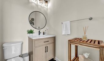 213 Cranesbill Dr, Adams Twp., PA 16046