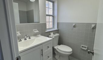 6 Oyster Bay L, Absecon, NJ 08201