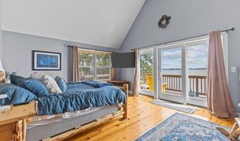 1299 Windmill Pt, Alburgh, VT 05440