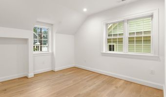 5522 LINCOLN St, Bethesda, MD 20817