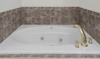 1006 Spring Hill Dr, Albany, GA 31721