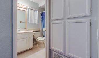 4527 Contour Blvd 4, San Diego, CA 92115