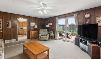 1300 N BAY RIDGE Rd, Appleton, WI 54915