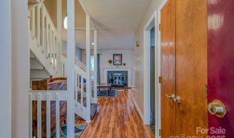 43 Hollybrook Dr, Asheville, NC 28803