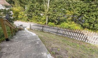 551 Chestnut St 1, Athol, MA 01331