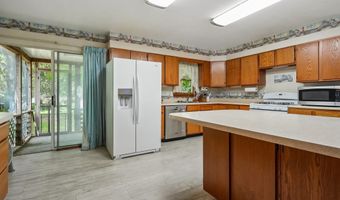 29 TRINITY Pl, Barrington, NJ 08007