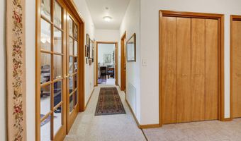 965 Golden Aspen Pl, Ashland, OR 97520