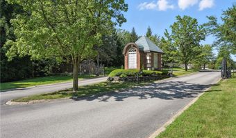 214 Wilcox Rd, Austintown, OH 44515