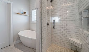 901 Cardinal Dr, Polk City, IA 50226