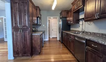 1207 8th St, Aurora, NE 68818