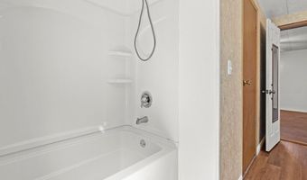513 Pauline Dr, Bonneau, SC 29431