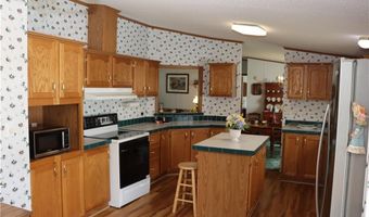 6351 Pebble Brook Ln, Williamson, NY 14589